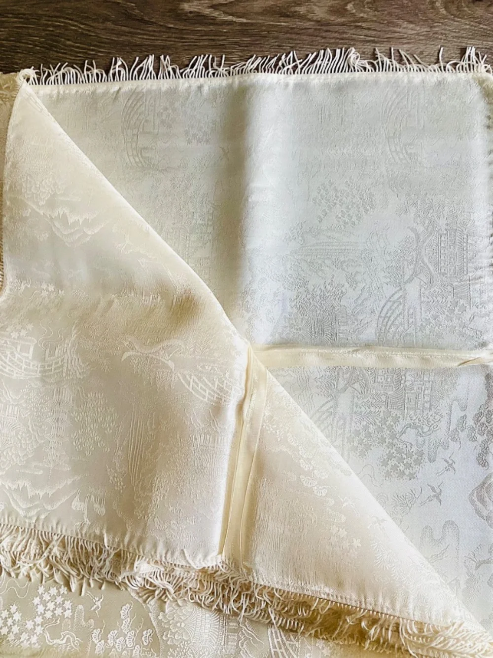 Vintage MCM Asian Scene Damask Brocade Tablecloth 8 Matching Napkins Set Fringe